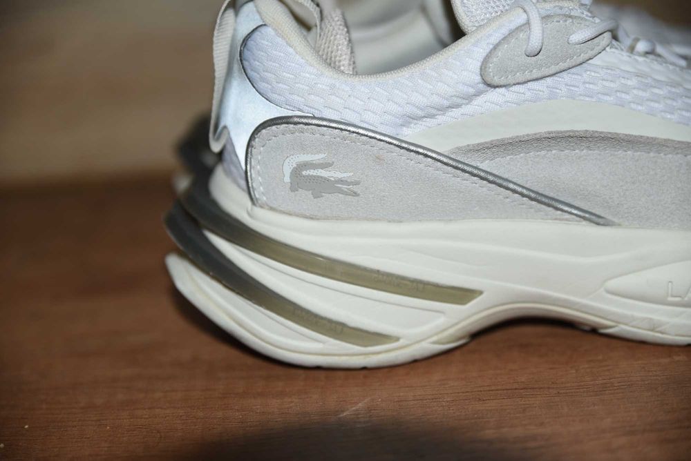 Lacoste оригинални маратонки размер 41