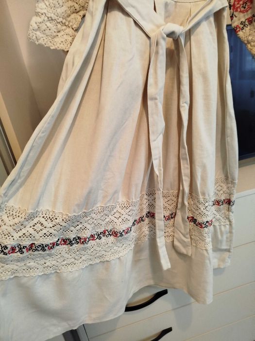Rochie cu broderie manuală, stil tradițional – Vegas Luxury, mărimea M