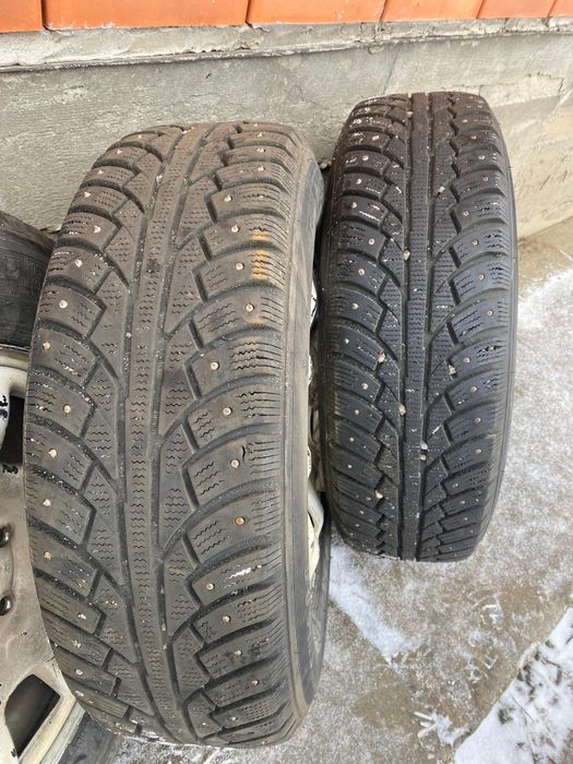 Зимние шины с шипами