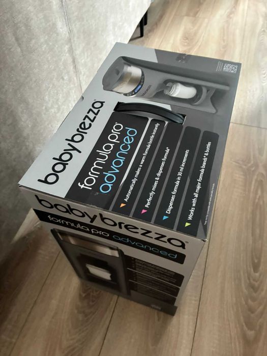 Vând aparat preparare lapte praf Baby Brezza Formula Pro Advanced - ca NOU