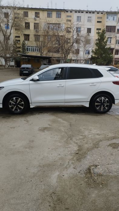 Byd e2 электромобиль