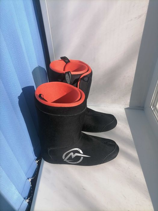 продам новые лайнеры (внутренние валенки) для горнолыжных ботинок .