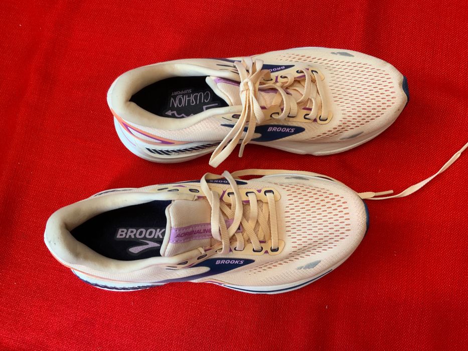 Brooks-оригинални маратонки 40 размер