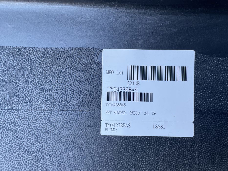 Передний бампер на Lexus Rx 300,330,350