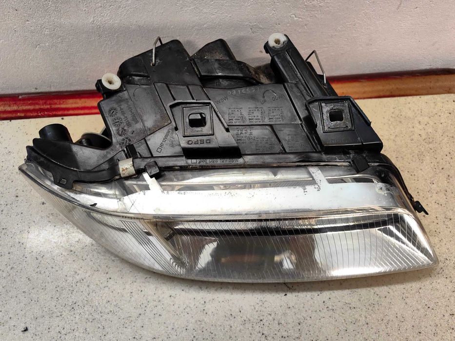 Фар  Audi A6 C5  Ауди А6 Ц5