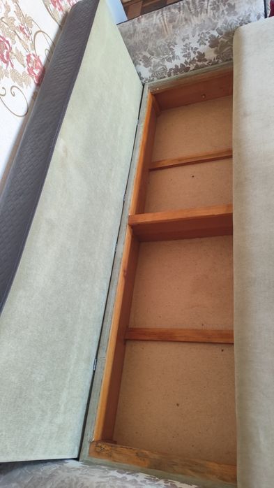 Продам диван б/у