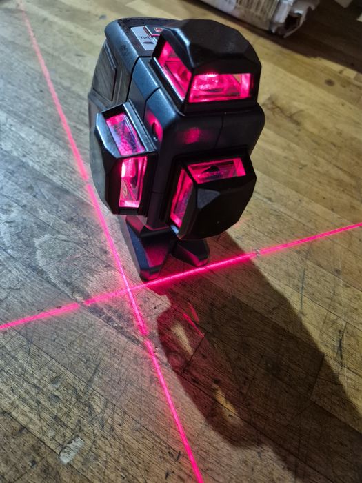 Nivela laser BOSCH GLL 3-80 P