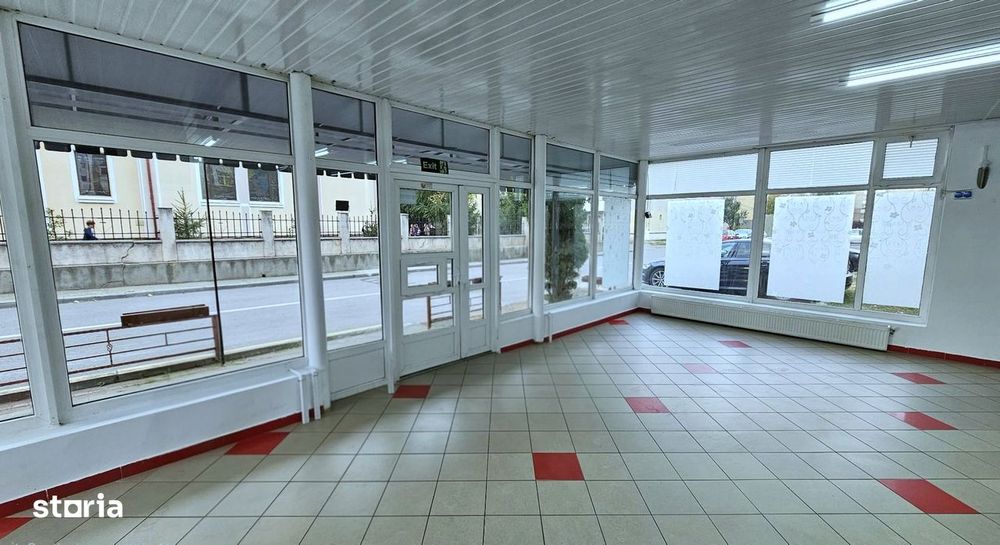 Spatiu Cabinet Salon Clinica Birou in Roman NT