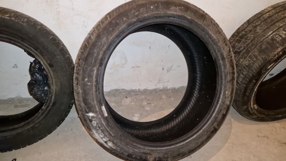 Гуми Pirelli-275/40/19-2бр.