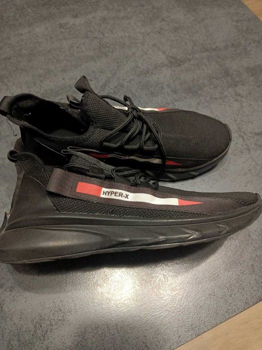 Мъжки спортни обувки