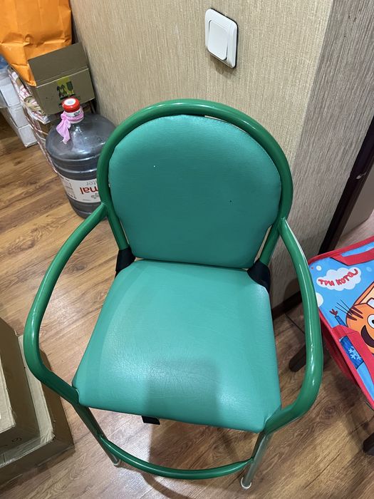 Детский стулчик