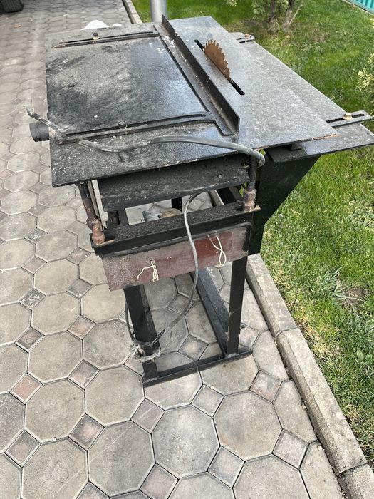 Продам пилораму, с эл двигателем 2,2 кВт