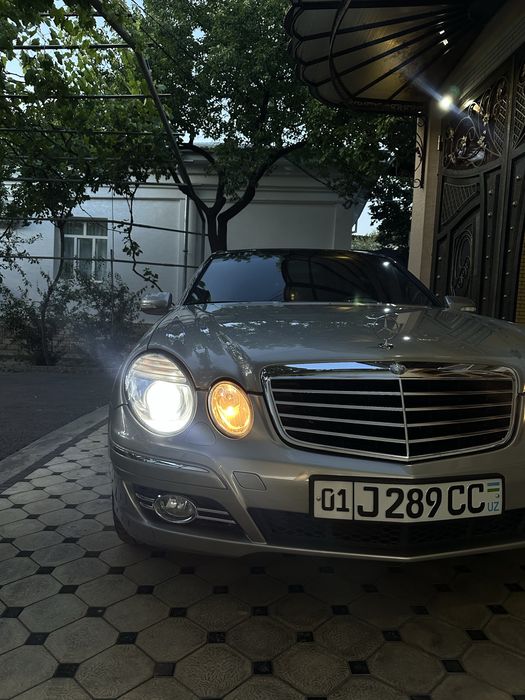Mersedes benz 211 e240