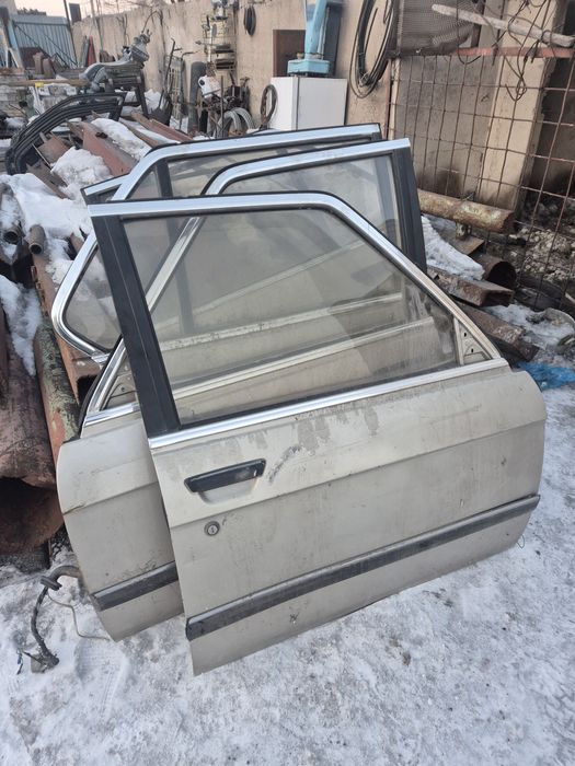 Двери от Bmw E28