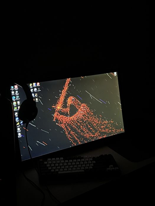 Монитор samsung U28E590D