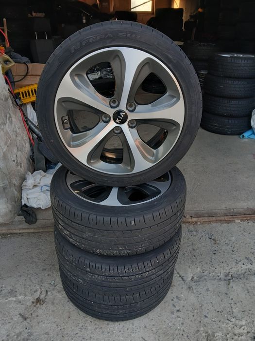 Jante bicolore Kia 225 45 18 senzorii presiune