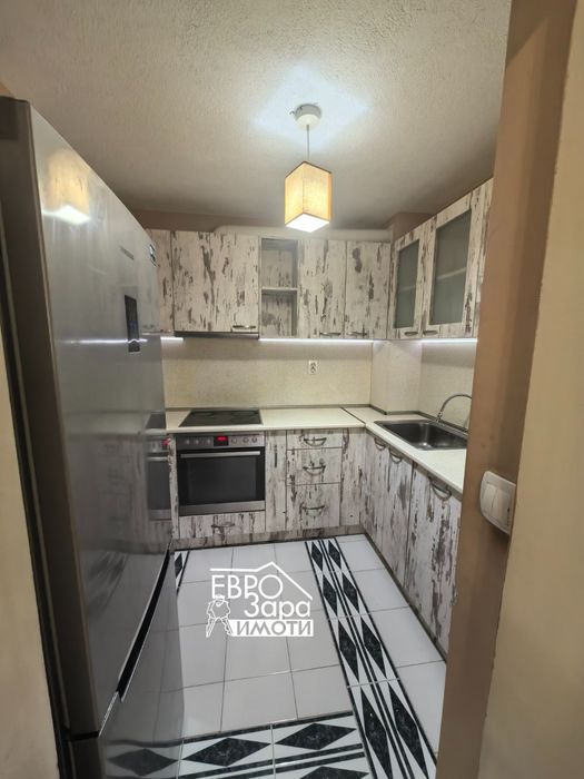 Обзаведен тристаен апартамент за продажба до Енергото