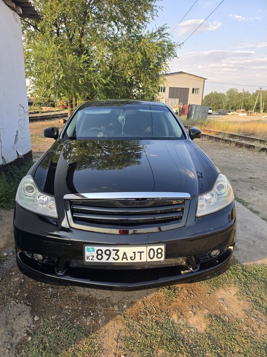 Продам бампер ниссан фуга ipul