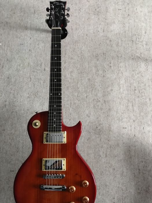 Электрогитара les paul
