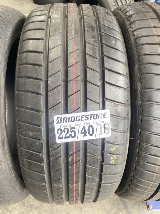 225/40/18 Bridgestone Vara
