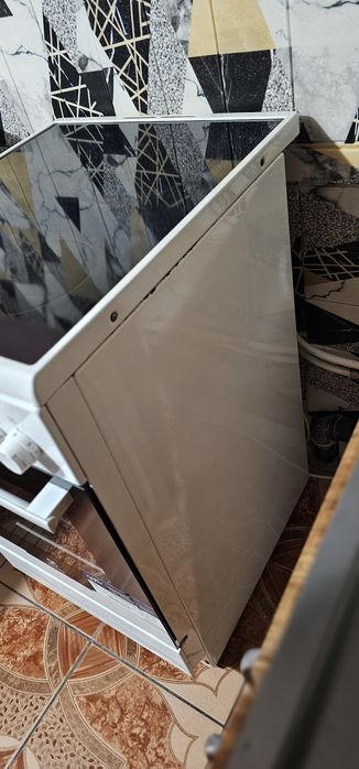 Aragaz plita vitroceramica Electrolux
