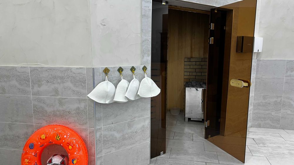 basseyn va sauna