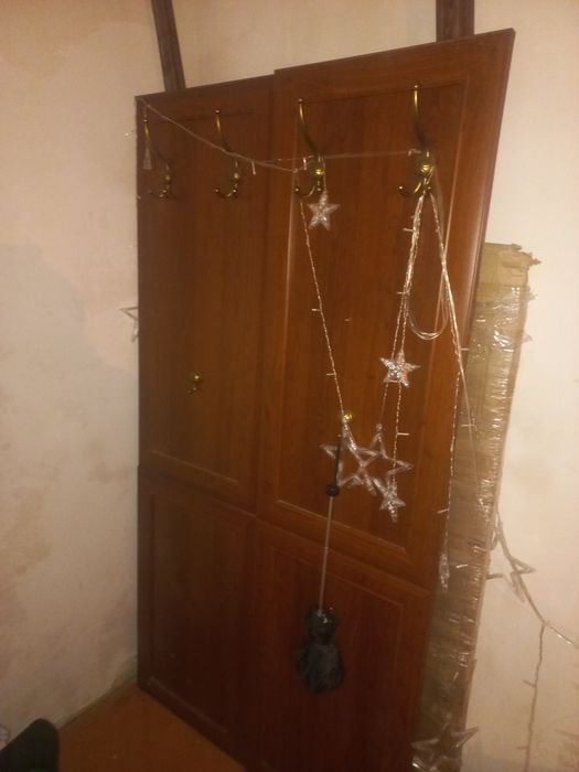 Стол,зеркало,прихожая сапожок