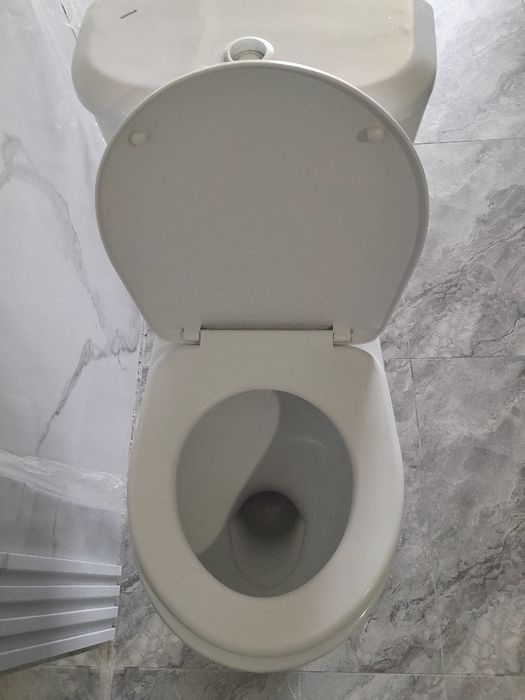 Продается унитаз