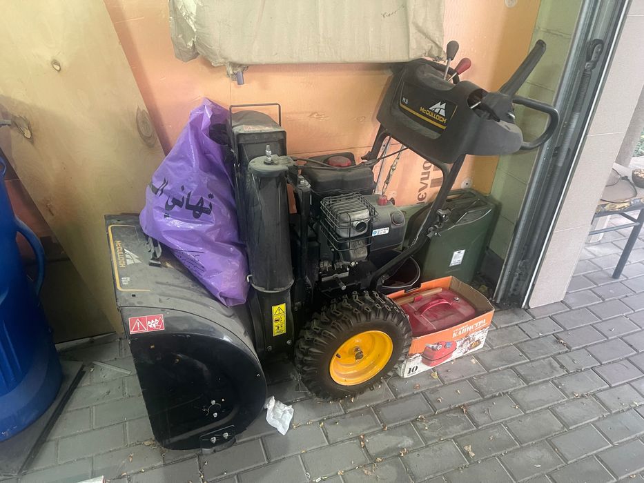 Снегоуборочная машина