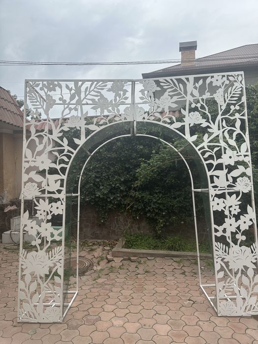 Продается декоративная арка.