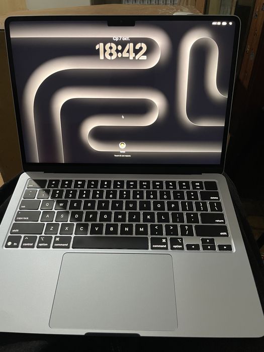 Macbook Air m4 13дюймов 16/256