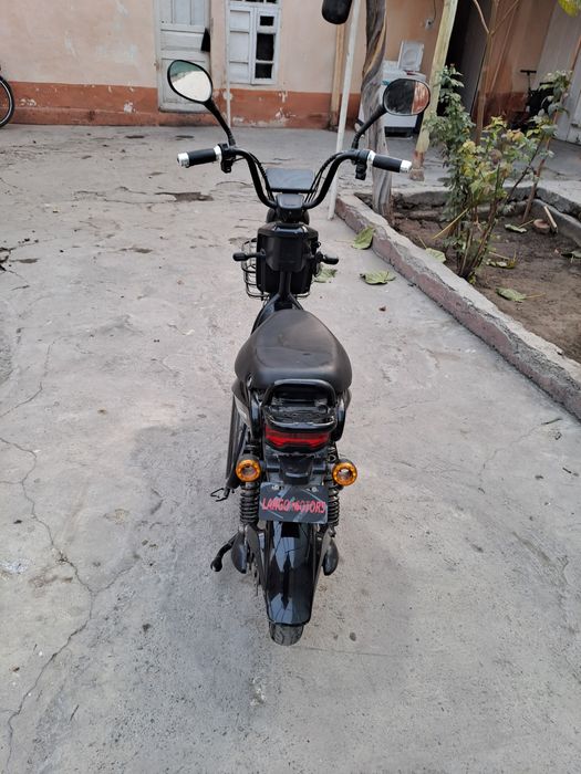 Скутер сотилади 50тезлик