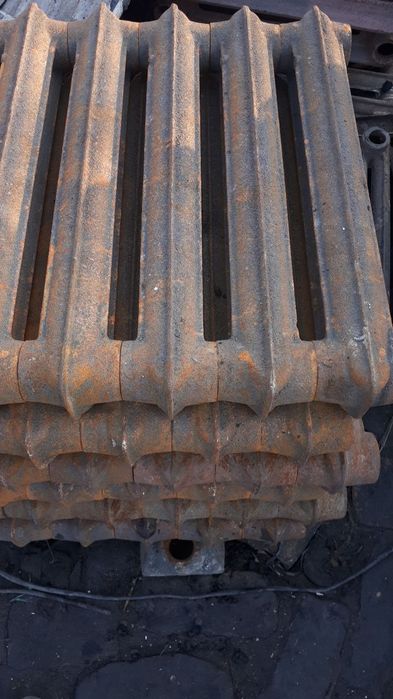 Чугун батареялар сотилади.