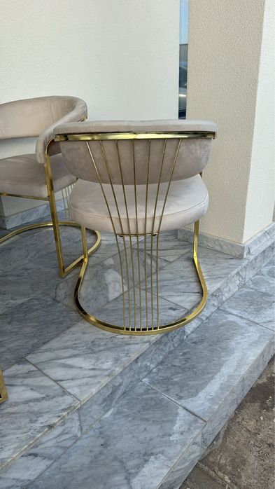Scaune dining auriu / crem