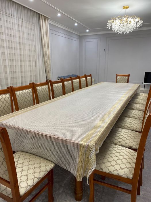 Стол стулья продам срочно
