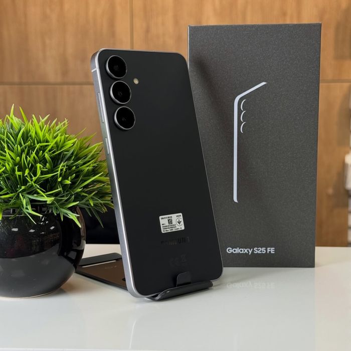 Samsung S25 FE новый 256 Гб