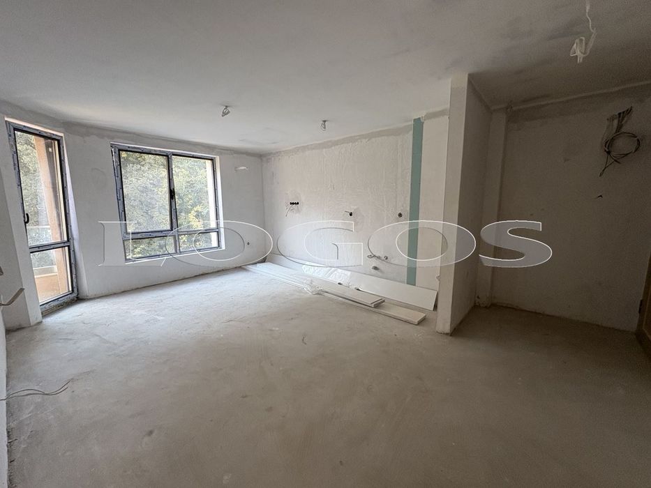 Продава се Тристаен апартамент в Варна, Лятно кино Тракия - 78 кв.м за 2693 €/кв.м - Снимка #1