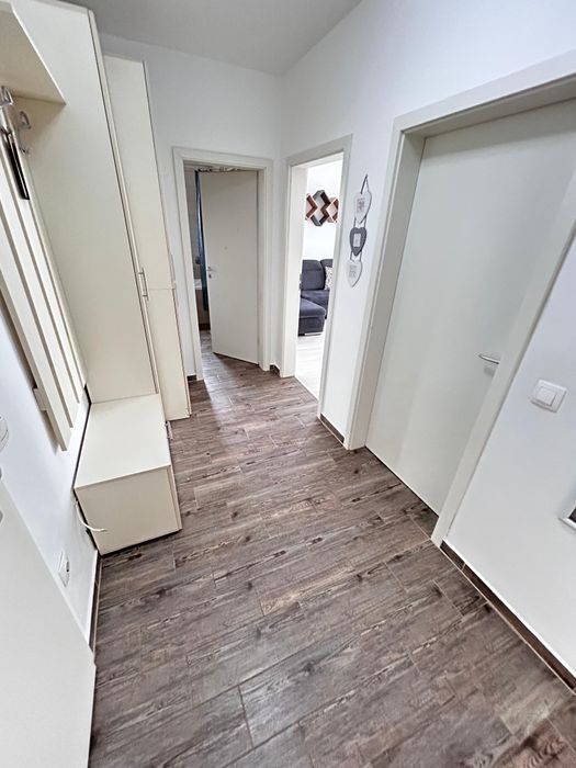 Închiriez apartament cu 2 camere in Avantgarden3