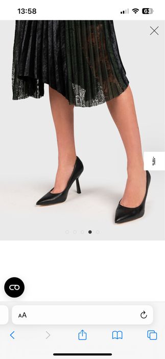 Плисирана пола Guess.