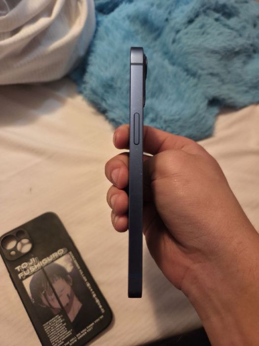 Обменяю айфон 13