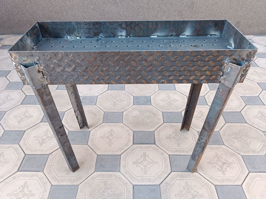 Мангал из рифлёного металла, 4мм.