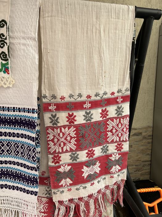 Ștergare cusute manual si in război,dantela manuala