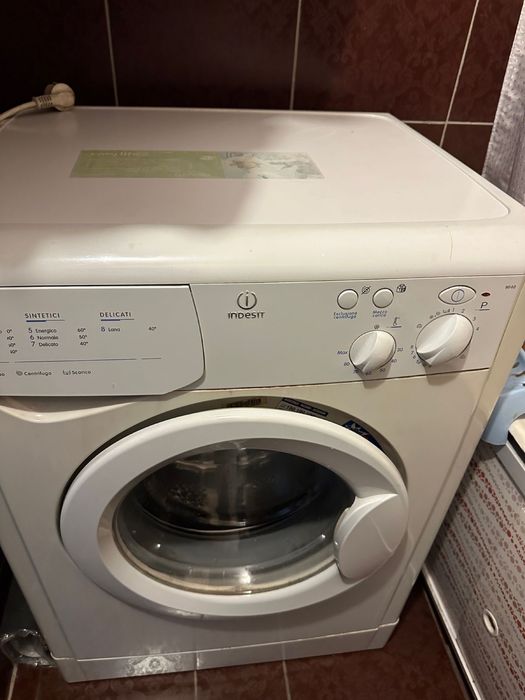 Стиральная машина Indesit
