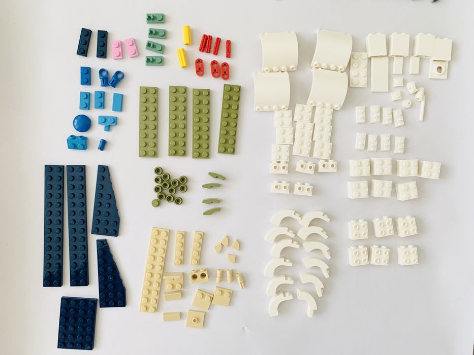 LEGO Hidden Side 70431 - Farul intunericului + 30463 gratis