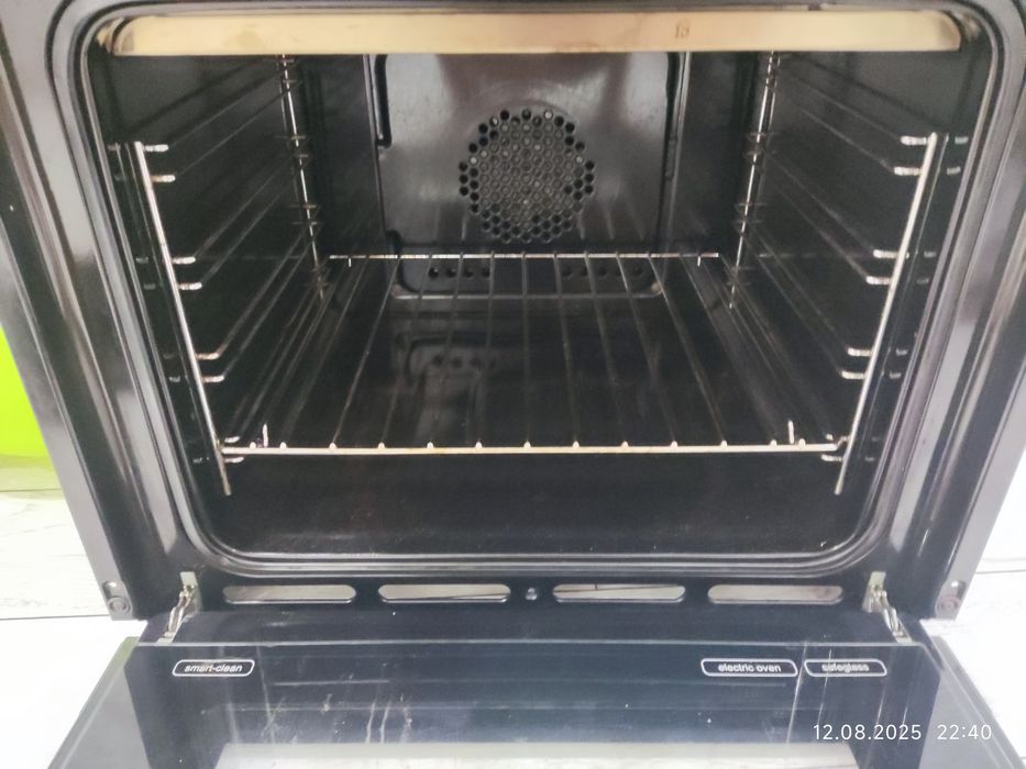 Духовой шкаф+ газовая варочная поверхность