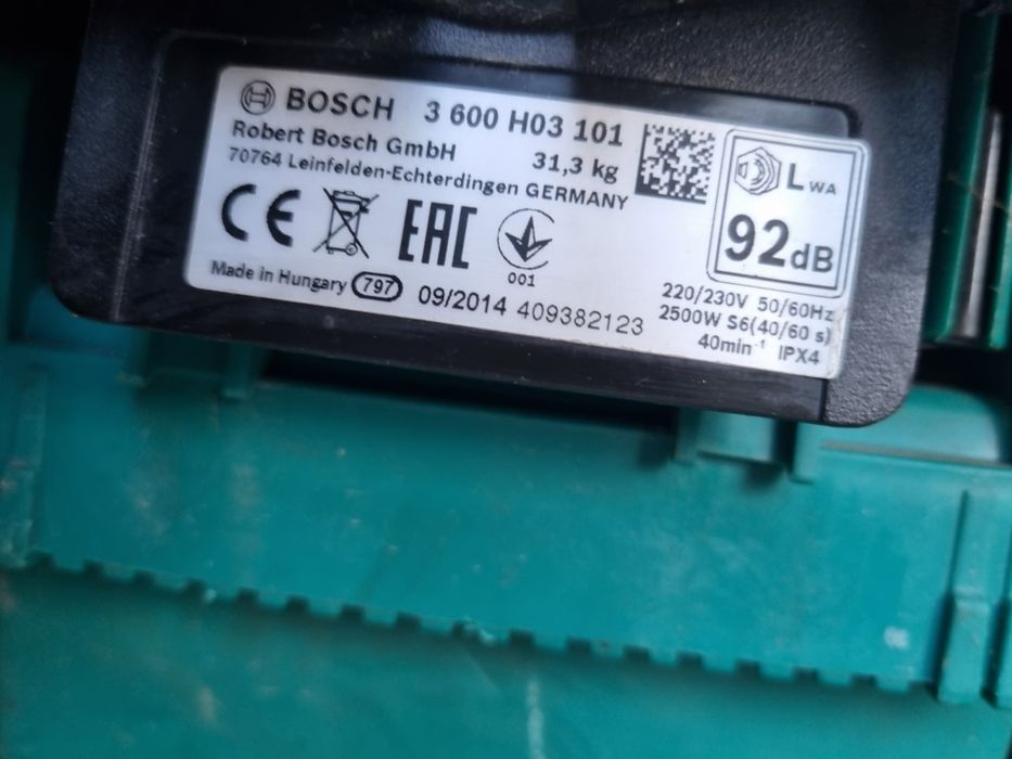 Tocator crengi,resturi vegetale Bosch AXT 25 D