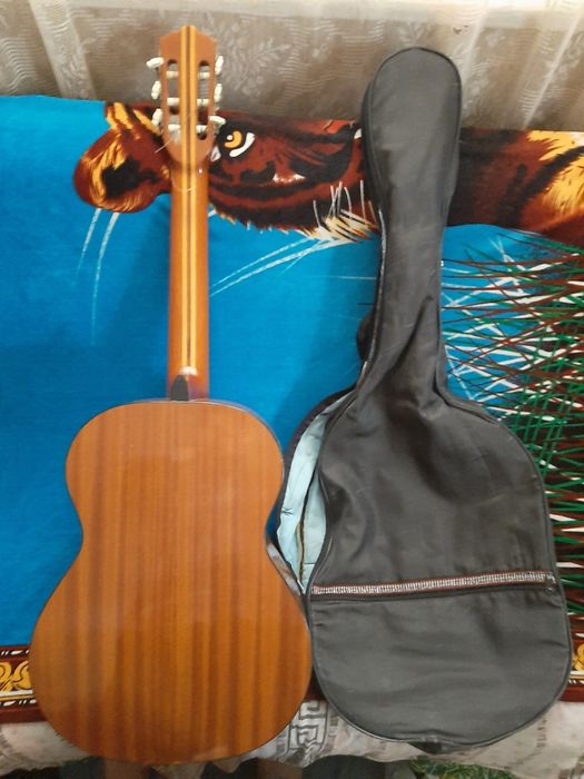 Гитара Музима (Musima) немецкая почти новая