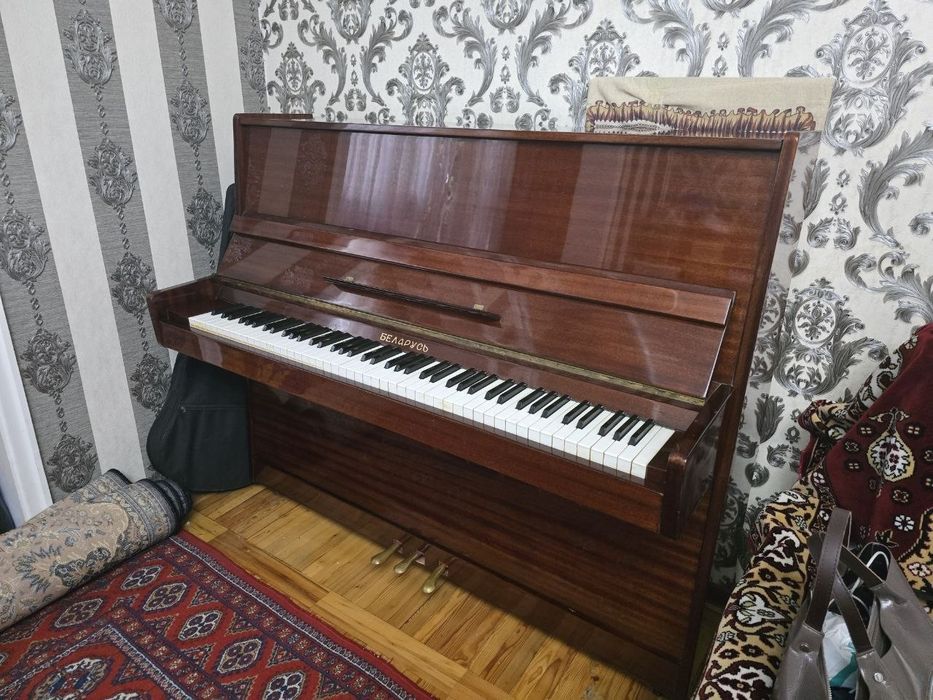 Продам срочно пианино