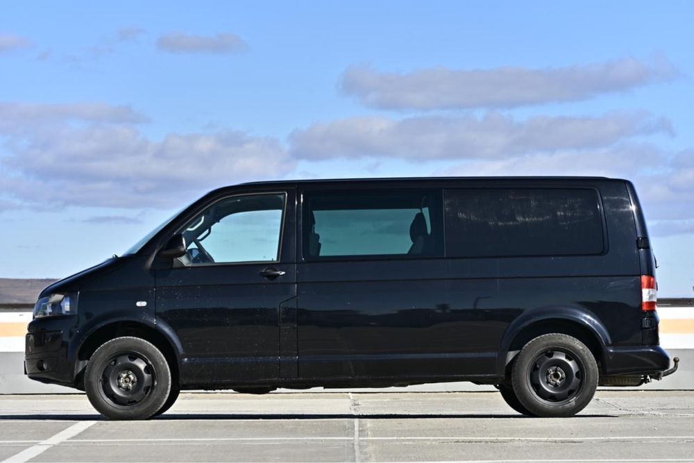 Volkswagen Transporter-T5-2010-5 locuri-180 cp-DSG