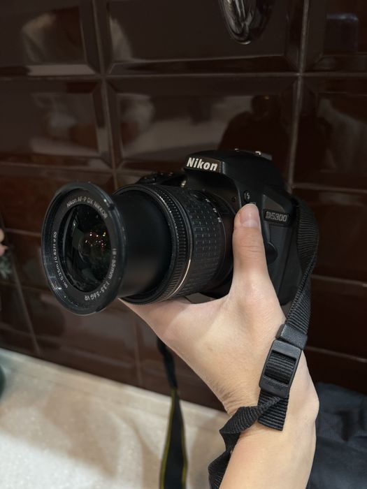 Nikon D5300 + объектив 18–55mm